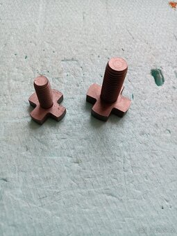 FRÉZOVACÍ HLAVA - 8