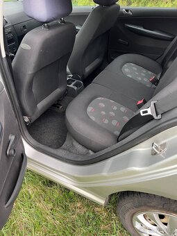 Škoda Fabia 1.4i Extra Combi,Klima - 8