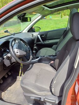 Nissan Qashqai 2.0 4x4 benzín - 8