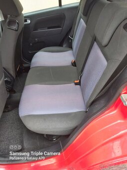 Prodám Ford Fusion 1,25 55kw najeto pouze118000 km - 8