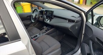 Toyota Corolla 1.8 Hybrid TS kombi 72kw - 8