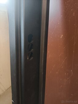 Bezpečnostní vstupní dveře - 8