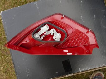 FORD FIESTA ZADNÍ SVĚTLA R.V. 2008 - 2013 - 8