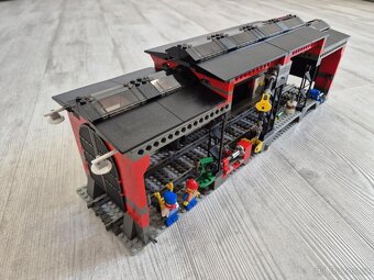 LEGO 10027 VLAK 9V - Train Engine Shed - 8