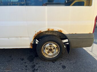 Ford Transit 2.2 TDCi bus pro 9míst - 8