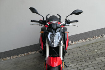 VOGE 500 R - 8