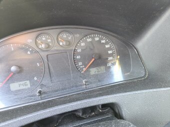 VW T5 1.9 TDI r.v.2005 - 8