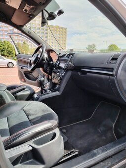 Škoda Octavia combi 2.0 TDI RS - 8
