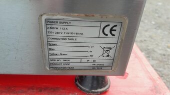 Kontaktní gril Potis ( rýhované desky ), 220-230V, 3 kw - 8