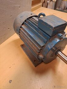 Motory - 8