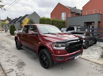 Půjčovna Dodge RAM 1500 HEMI - 8