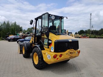 Čelní nakládač CAT 908 MTH - 8