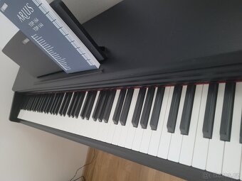 Digitální piano YAMAHA YDP-144 B se židlí - 8