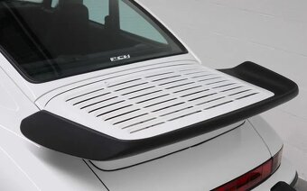 Porsche 911 3.0 SC z roku 1981 - 8