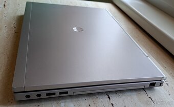 HP EliteBook 8570p/ Core i7 / 8GB / SSD 240GB/ WIN 11 PRO - 8