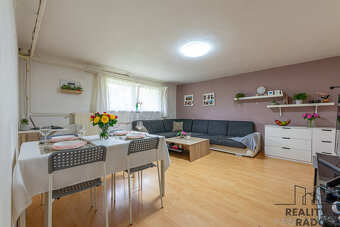 Rodinný dům 7+2, pozemek 573m2 - 8