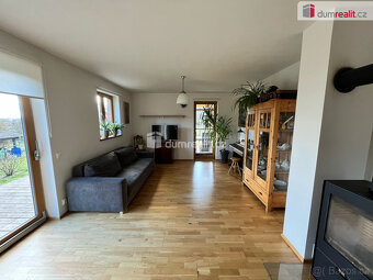 Prodej rodinného domu Ostrov-Vykmanov u Karlových Var - 8