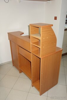 Počítačový, psací stůl / stolek - 8
