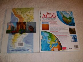 ENCYKLOPEDIE A ŠKOLNÍ ATLASY A PODLOŽKY NA STŮL - 8