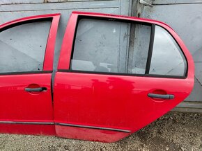 Dveře a zadní nárazník Škoda Fabia I barva 8151 - 8