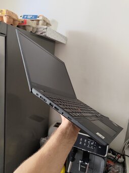 Lenovo Thinkpad T15 gen1 - 8