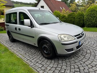 Opel Combo–C–CNG 1.6 benzin 71kW 2006 - 8