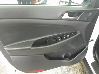 Hyundai Tucson 2,0 CRDi 136 - 8