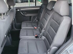 Volkswagen Touran - 8