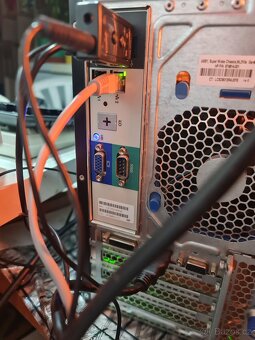 HP Proliant ML310e Gen8 Xeon E3-1220 V2 3,10Ghz 4x 8GB DDR3 - 8