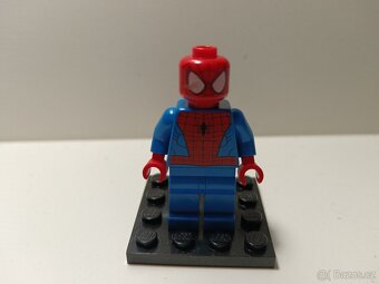 Lego figurky - 8