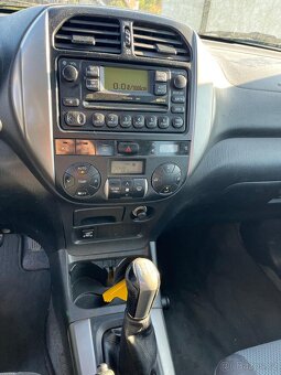 Toyota RAV4 2.0 benzín LPG 4x4 - 8
