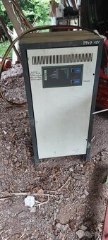 Linde E16 - 8