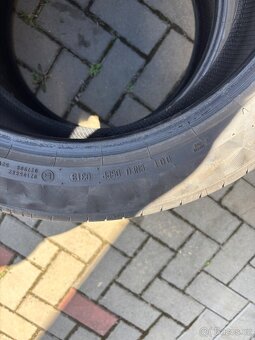 Pneu continental 235/45 R 18 - 8