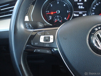 Volkswagen Passat 1.6 TDi NAVI AKT. TEMPOMAT - 8