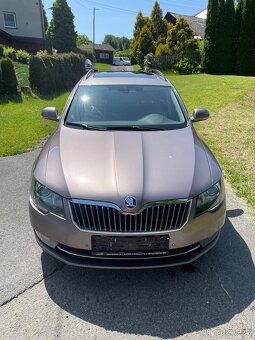 Škoda Superb 2.0tdi 2014 MANUAL,LED,NAVI,ALU R17,TAŽNE - 8