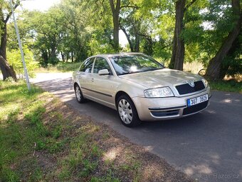 ŠKODA SUPERB Elegance 1,9 TDI/96 kW Automat - 8