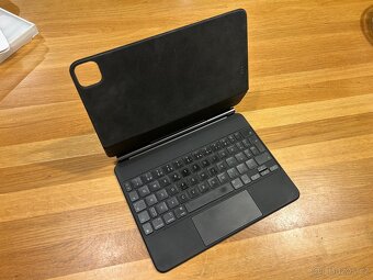 Apple iPad PRO 3 gen. 11” M1 256GB wifi+cell., příslušenství - 8