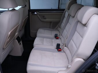Volkswagen Touran 1,4 TSI 103kW Navi Xenon Pano (2011) - 8