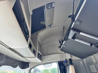 Prodám tahač lowdeck Volvo FH500 r.v 6/2019 najeto 840000Km - 8