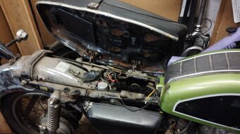 Honda CB200 - 8