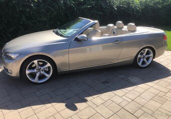 BMW 325d Cabrio E93 - 8