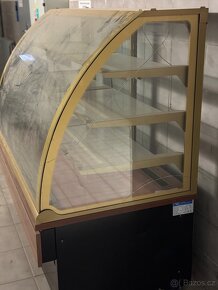 Chladící vitrína na dorty zákusky - 8