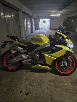 Aprilia rs 660 - 8