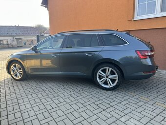 Škoda Superb 2.0 TDi 140kW 4x4 serviska - 8