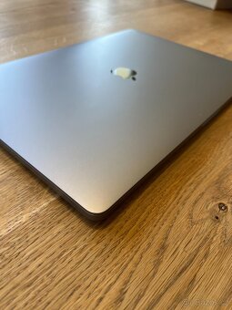 MacBook Pro 2019 | i9 | 90% baterie | záruka 12 měsíců - 8