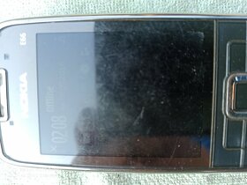 Prodám Nokii E66 - 8