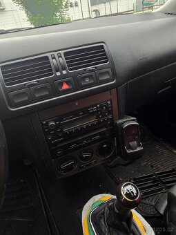 Prodám golf variant 4 (bora) rok 2000 STK nová před 2 měsíci - 8