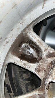 Alu kola 265/70 R16 z Toyoty Hilux - 8