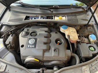 Volkswagen Passat 1.9 TDi 4motion - 8