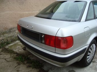 Audi 80 model B4-1991 - 8